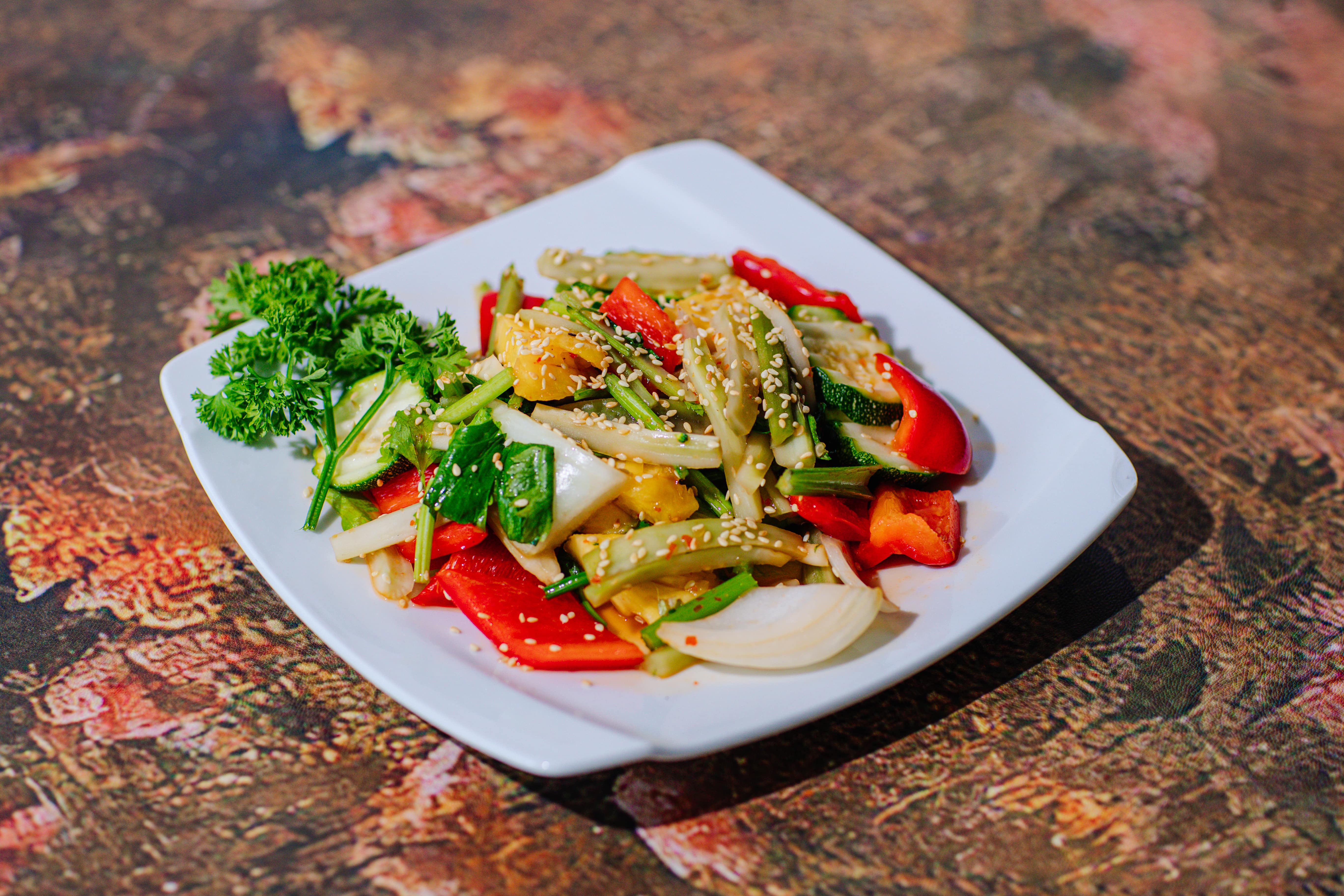 Xào ngũ sắc (stir-fried vegetables)