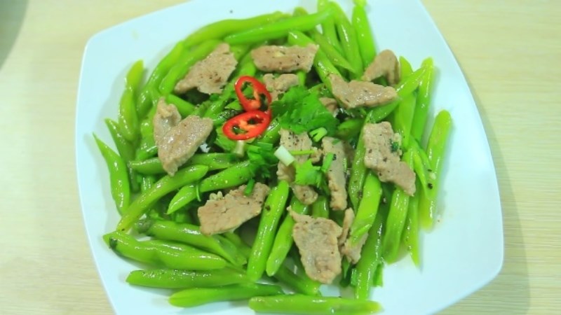 Thịt heo xào hành tỏi